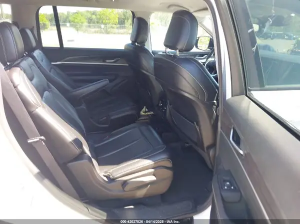 1C4RJKBG4P8806722 2023 JEEP GRAND CHEROKEE - Image 8