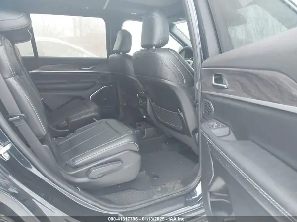 1C4RJKBG4R8510019 2024 JEEP GRAND CHEROKEE - Image 8