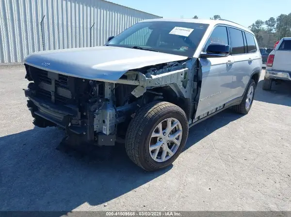 1C4RJKBG5N8556517 2022 JEEP GRAND CHEROKEE - Image 2
