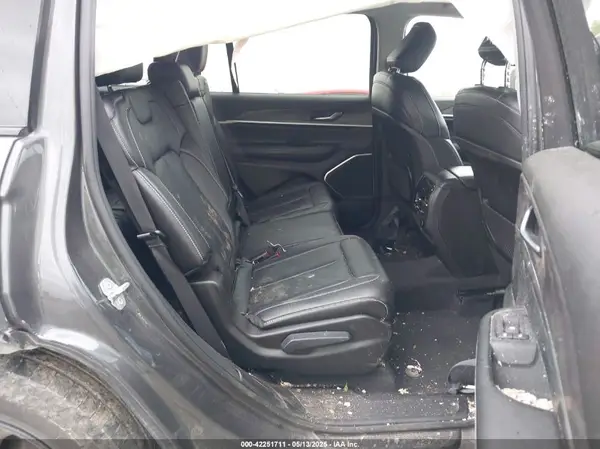 1C4RJKBG6N8557384 2022 JEEP GRAND CHEROKEE - Image 8