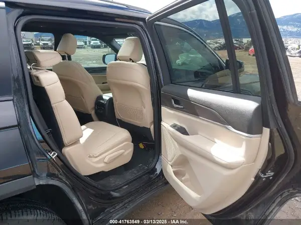 1C4RJKBG6P8859034 2023 JEEP GRAND CHEROKEE - Image 8