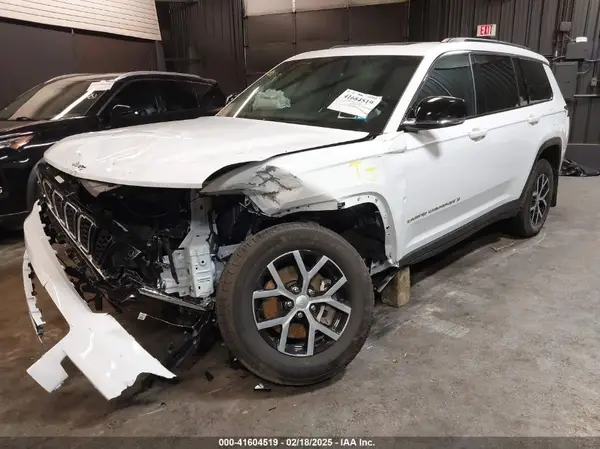 1C4RJKBG6R8617508 2024 JEEP GRAND CHEROKEE - Image 2