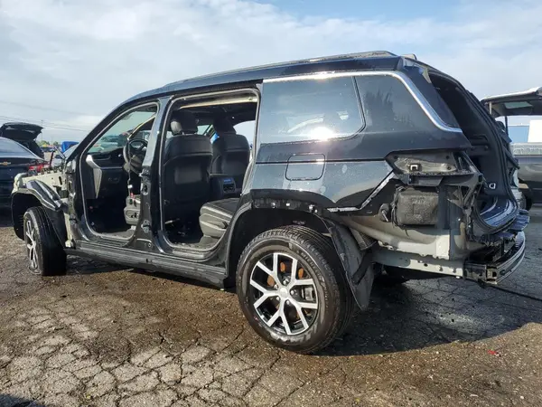 1C4RJKBG7R8602757 2024 JEEP GRAND CHEROKEE - Image 2