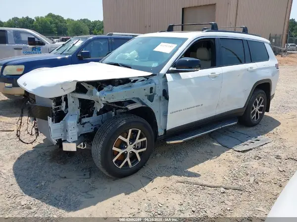 1C4RJKBG7S8686200 2025 JEEP GRAND CHEROKEE - Image 2