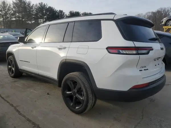 1C4RJKBG8P8103172 2023 JEEP GRAND CHEROKEE - Image 2