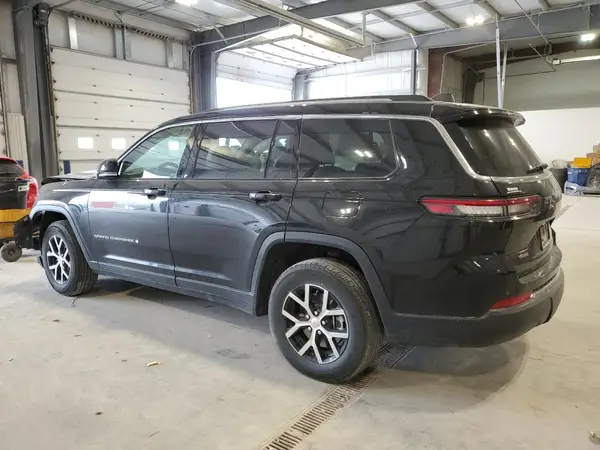 1C4RJKBG8P8813463 2023 JEEP GRAND CHEROKEE - Image 2