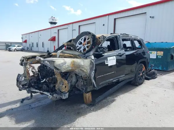 1C4RJKBG9N8598236 2022 JEEP GRAND CHEROKEE - Image 2