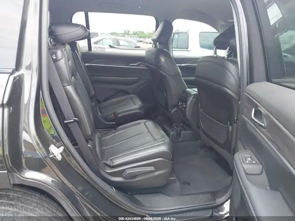 1C4RJKBG9R8933758 2024 JEEP GRAND CHEROKEE - Image 8