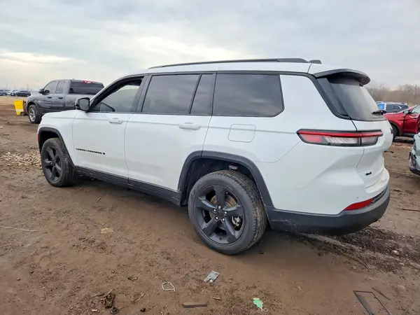 1C4RJKBGXP8731802 2023 JEEP GRAND CHEROKEE - Image 2