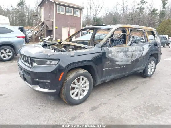 1C4RJKBGXP8818891 2023 JEEP GRAND CHEROKEE - Image 2