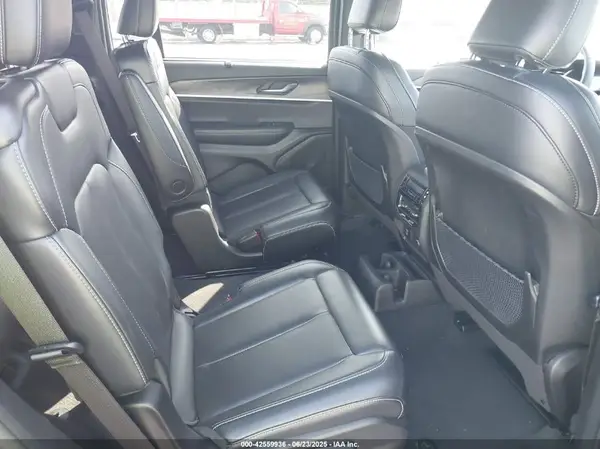 1C4RJKBGXR8603689 2024 JEEP GRAND CHEROKEE - Image 8