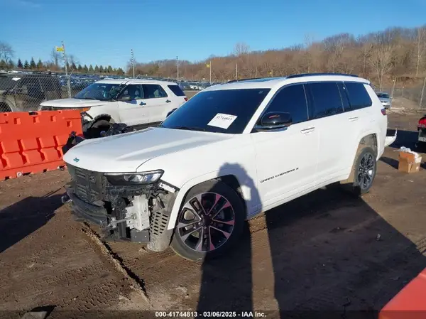 1C4RJKDG3M8204967 2021 JEEP GRAND CHEROKEE - Image 2