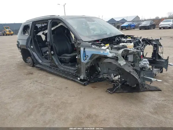 1C4RJKDG6P8731860 2023 JEEP GRAND CHEROKEE - Image 1