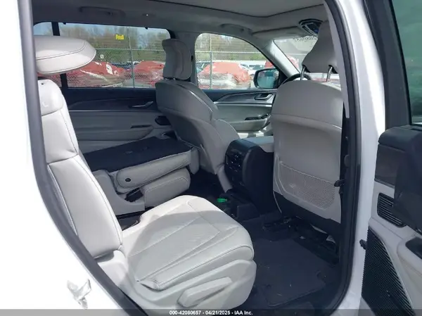 1C4RJKDG9N8559384 2022 JEEP GRAND CHEROKEE - Image 8