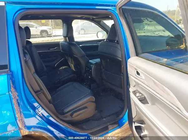 1C4RJKDGXP8754512 2023 JEEP GRAND CHEROKEE - Image 8