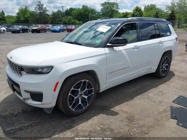 1C4RJKEG0P8722604 2023 JEEP GRAND CHEROKEE - Image 2