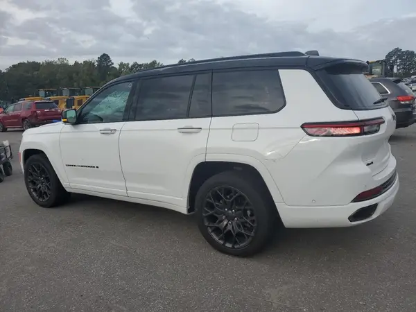 1C4RJKEG6S8635637 2025 JEEP GRAND CHEROKEE - Image 2