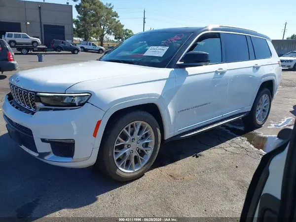 1C4RJKEG7M8131925 2021 JEEP GRAND CHEROKEE - Image 2