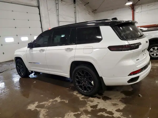 1C4RJKEG8P8830985 2023 JEEP GRAND CHEROKEE - Image 2
