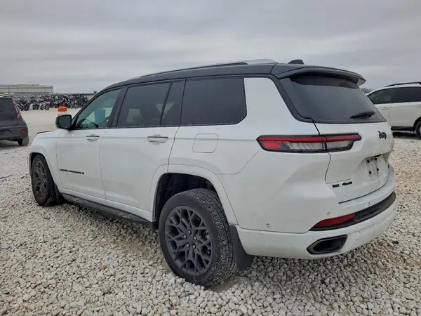 1C4RJKEGXP8740639 2023 JEEP GRAND CHEROKEE - Image 2