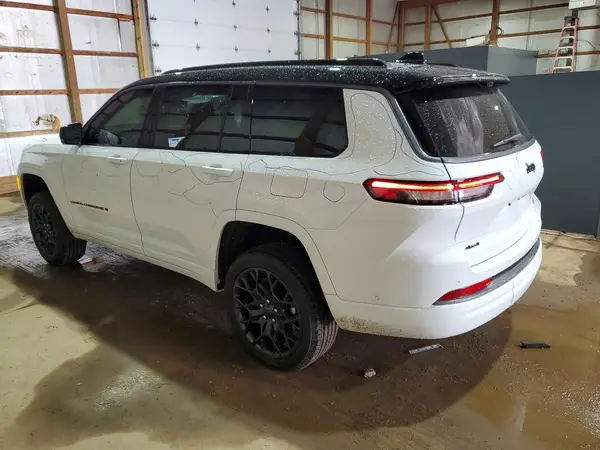 1C4RJKER9T8565585 2026 JEEP GRAND CHEROKEE - Image 2