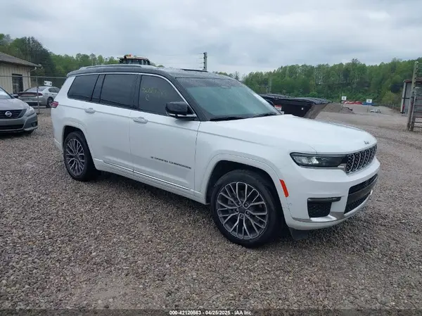 1C4RJKET9P8725689 2023 JEEP GRAND CHEROKEE - Image 1