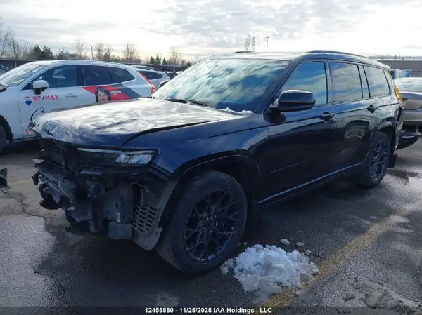 1C4RJKET9P8909613 2023 JEEP GRAND CHEROKEE - Image 2
