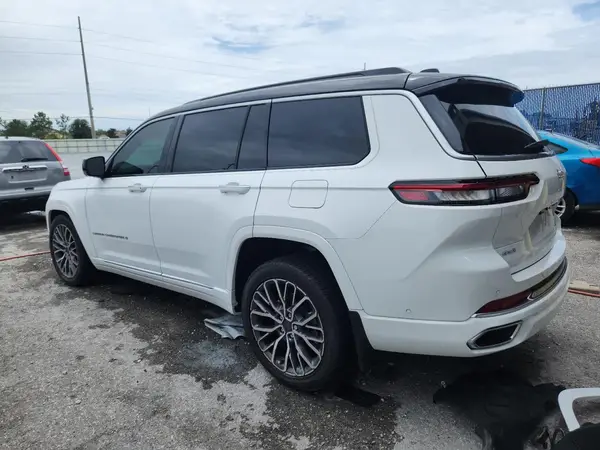 1C4RJKET9R8536933 2024 JEEP GRAND CHEROKEE - Image 2