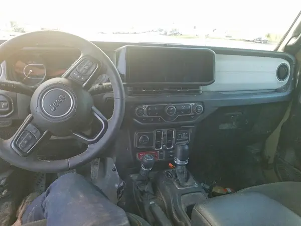 1C4RJXDG5SW603157 2025 JEEP WRANGLER - Image 8