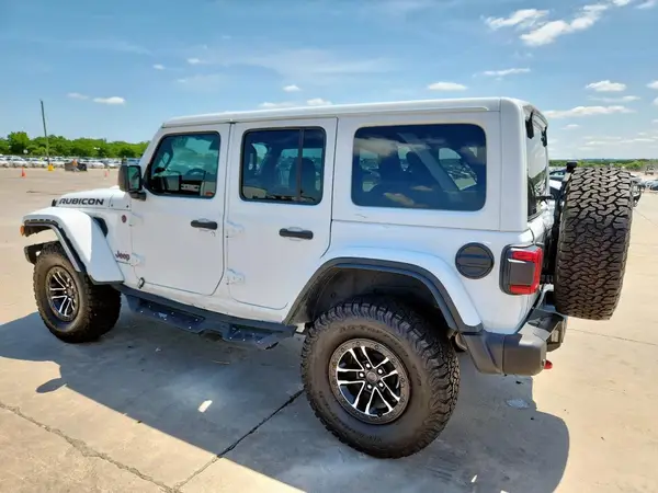 1C4RJXFG2RW365064 2024 JEEP WRANGLER - Image 2