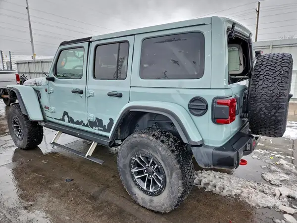 1C4RJXFG6RW241606 2024 JEEP WRANGLER - Image 2