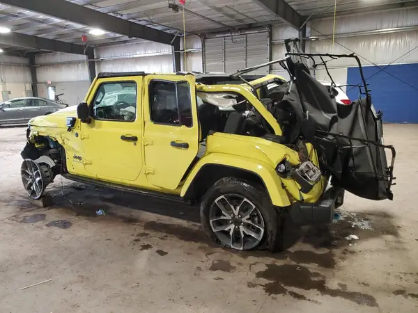 1C4RJXN62RW119267 2024 JEEP WRANGLER - Image 2