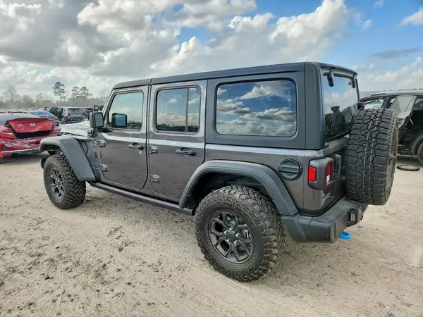 1C4RJXN63RW294885 2024 JEEP WRANGLER - Image 2