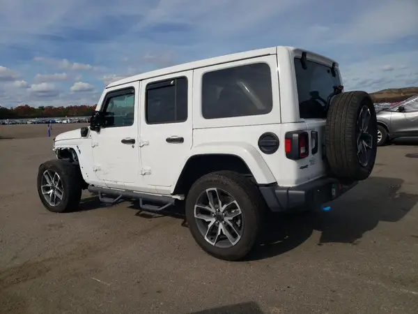 1C4RJXN64RW133610 2024 JEEP WRANGLER - Image 2
