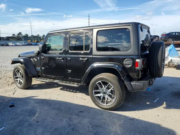 1C4RJXN67RW195650 2024 JEEP WRANGLER - Image 2