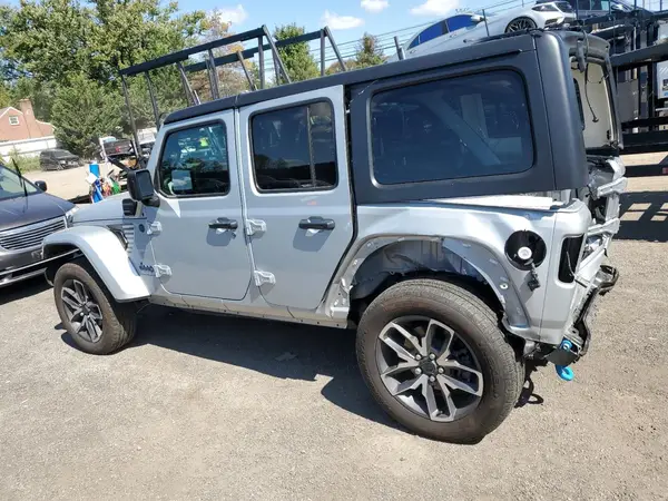 1C4RJXN68RW152192 2024 JEEP WRANGLER - Image 2