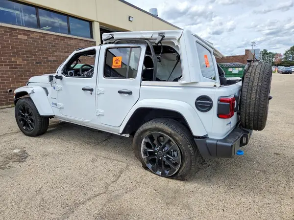 1C4RJXP62RW233119 2024 JEEP WRANGLER - Image 2