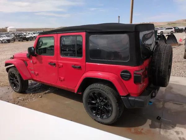 1C4RJXP62RW274835 2024 JEEP WRANGLER - Image 2