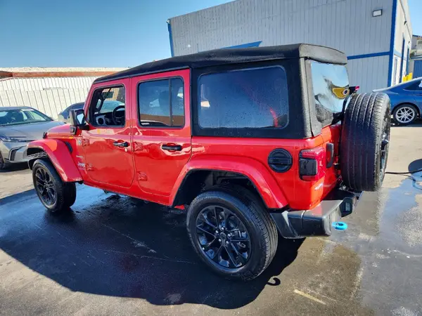 1C4RJXP64RW274755 2024 JEEP WRANGLER - Image 2