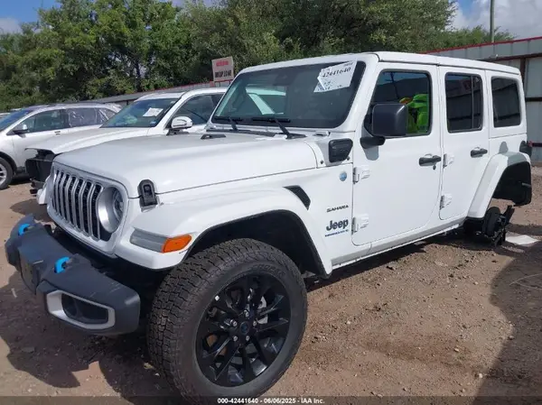 1C4RJXP6XRW249035 2024 JEEP WRANGLER - Image 2