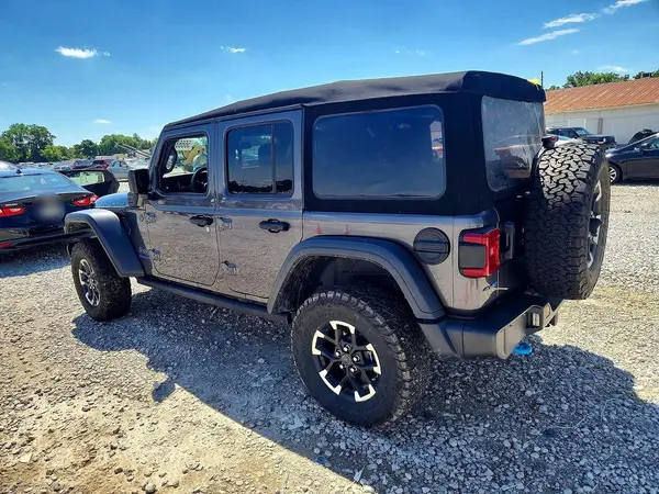 1C4RJXR62RW211683 2024 JEEP WRANGLER - Image 2