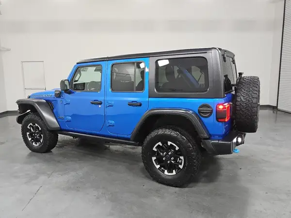 1C4RJXR63RW269625 2024 JEEP WRANGLER - Image 2