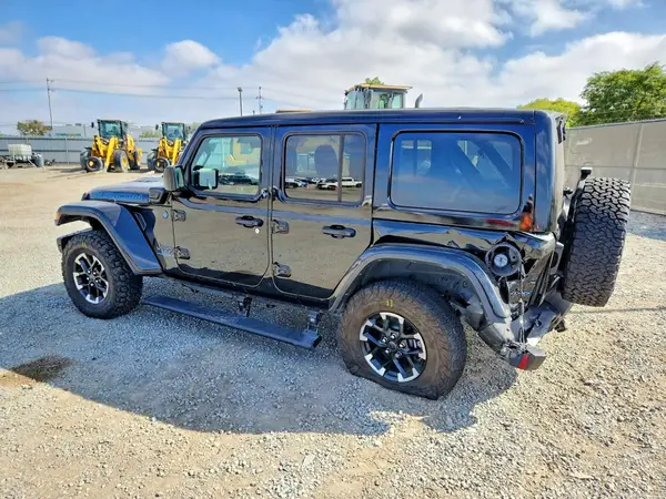 1C4RJXR64RW212754 2024 JEEP WRANGLER - Image 2