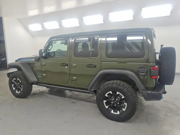 1C4RJXR67RW198770 2024 JEEP WRANGLER - Image 2