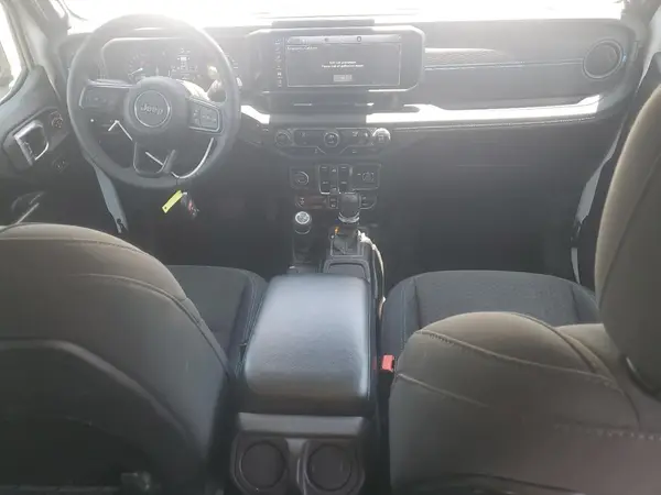 1C4RJXR67RW242301 2024 JEEP WRANGLER - Image 8