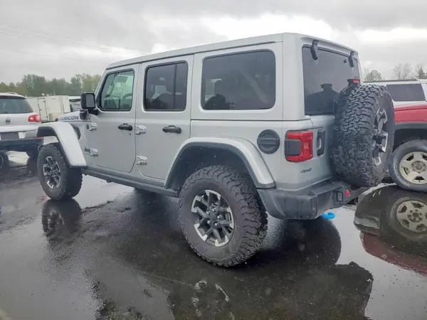 1C4RJXR68RW163963 2024 JEEP WRANGLER - Image 2