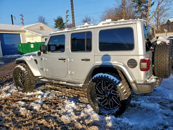 1C4RJXR68RW203538 2024 JEEP WRANGLER - Image 2