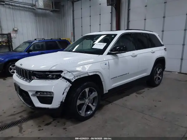 1C4RJYB60N8748552 2022 JEEP GRAND CHEROKEE - Image 2