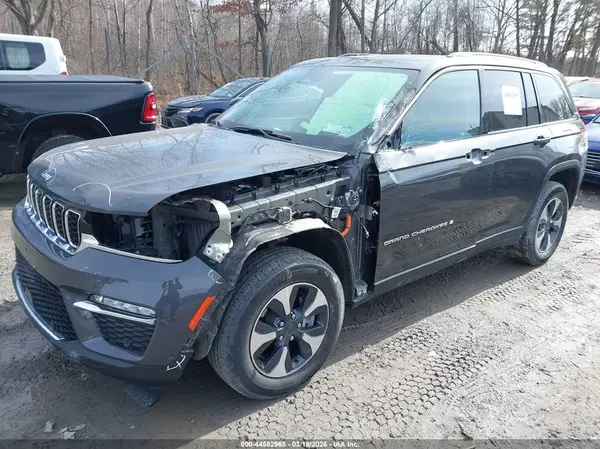 1C4RJYB60PC582226 2023 JEEP GRAND CHEROKEE - Image 2