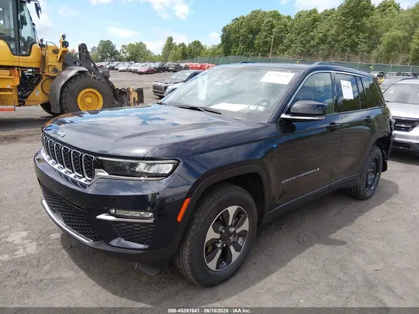 1C4RJYB60RC106397 2024 JEEP GRAND CHEROKEE - Image 2